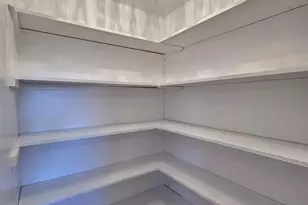 3493 Sunset Dr, Columbus, OH 43221 - Photo 7