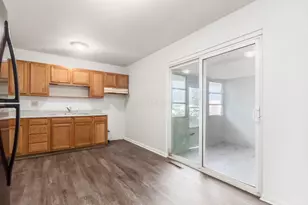 1565 Smith Rd, Columbus, OH 43207 - Photo 11