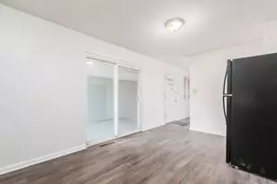 1565 Smith Rd, Columbus, OH 43207 - Photo 13