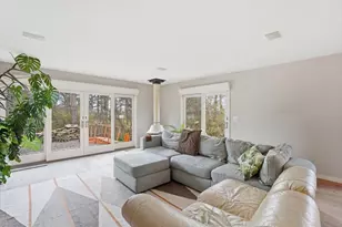 93 Forest Ridge Ct, Columbus, OH 43235 - Photo 7