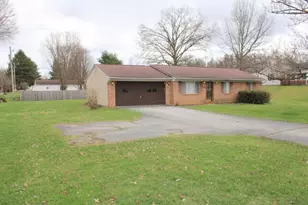 492 Hickory Ln, Mount Gilead, OH 43338 - Photo 1