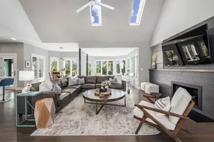 9821 Oxford Cir, Powell, OH 43065 - Photo 13