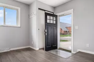 2707 Kingston Ave, Grove City, OH 43123 - Photo 3