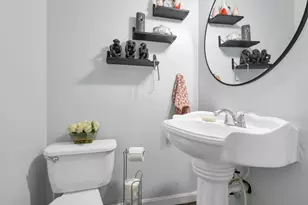 443 Lawrence Ave, Columbus, OH 43228 - Photo 17