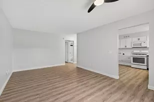 1557 Jennifer Ct, Columbus, OH 43232 - Photo 13