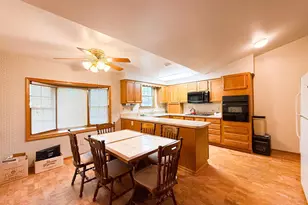 3335 Sycamore Knolls Dr, Columbus, OH 43219 - Photo 9