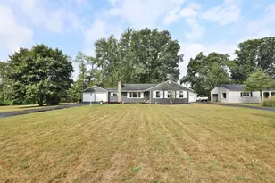 135 Crestview Dr, Delaware, OH 43015 - Photo 1