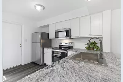 5272 Westbury Drive #13B, Columbus, OH 43228 - Photo 9