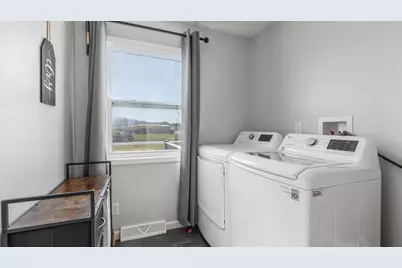 152 Fleming Drive NE, Newark, OH 43055 - Photo 21