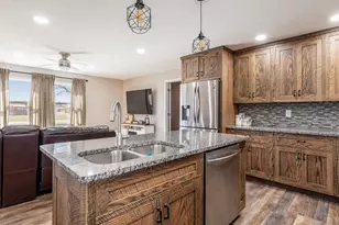 152 Fleming Dr NE, Newark, OH 43055 - Photo 9