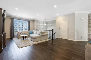 1041 Bluffway Dr, Columbus, OH 43235 - Photo 5