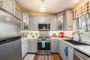 3870 Cypress Creek Dr, Columbus, OH 43228 - Photo 9