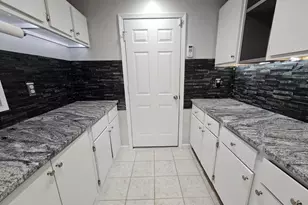 281 Cross Country Dr S, Westerville, OH 43081 - Photo 15