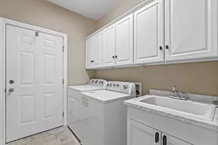 985 Linworth Village Dr, Columbus, OH 43235 - Photo 19