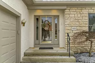 985 Linworth Village Dr, Columbus, OH 43235 - Photo 3