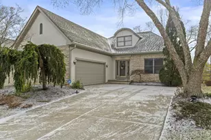 985 Linworth Village Dr, Columbus, OH 43235 - Photo 1