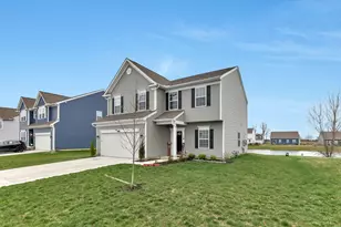 39 Thoreau Dr, Ashville, OH 43103 - Photo 3