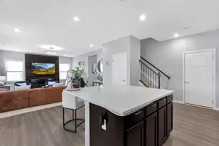 39 Thoreau Dr, Ashville, OH 43103 - Photo 11