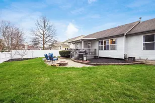 3226 Summer Glen Dr, Grove City, OH 43123 - Photo 3