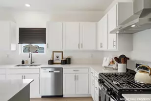 443 Garnet Rnch Dr, Delaware, OH 43015 - Photo 19