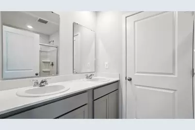 1476 Cardinez Way #1476, Columbus, OH 43228 - Photo 11