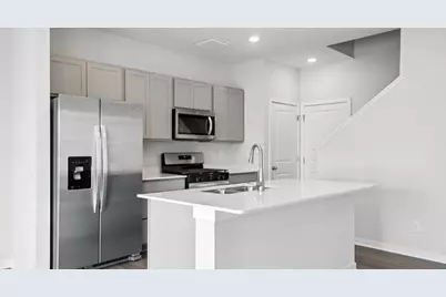 1476 Cardinez Way #1476, Columbus, OH 43228 - Photo 5