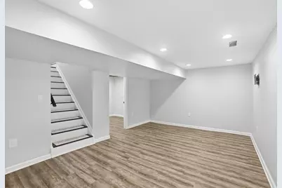 3917 Man O War Court, Columbus, OH 43221 - Photo 5