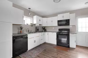 1041 Meadow Ln, Columbus, OH 43207 - Photo 9