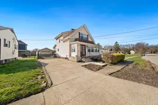 1905 Clifton Ave, Columbus, OH 43219 - Photo 3