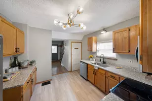 1905 Clifton Ave, Columbus, OH 43219 - Photo 11