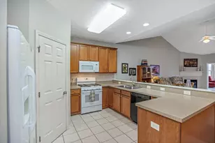 193 Pebble Creek Dr, Pataskala, OH 43062 - Photo 5