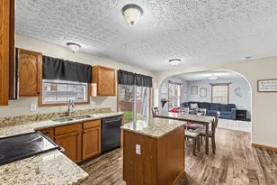 1870 Pine Grove Pl, Lancaster, OH 43130 - Photo 17