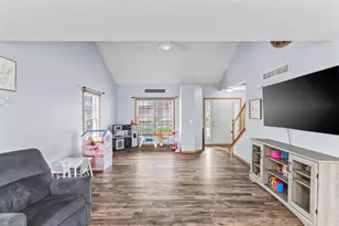 1870 Pine Grove Pl, Lancaster, OH 43130 - Photo 9