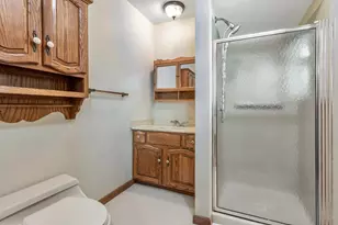 2065 N Glenn Dr NE, Lancaster, OH 43130 - Photo 9