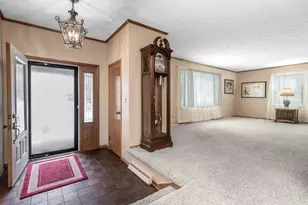 2065 N Glenn Dr NE, Lancaster, OH 43130 - Photo 3