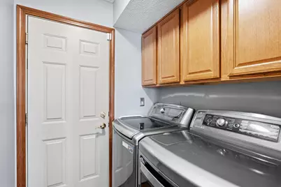 8240 Worthington Crossing Drive, Westerville, OH 43081 - Photo 15