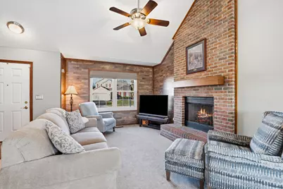 8240 Worthington Crossing Drive, Westerville, OH 43081 - Photo 7