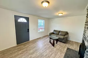 207 E Mill St, Circleville, OH 43113 - Photo 5