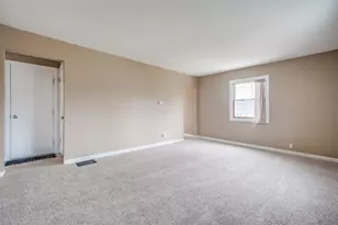 2805 Beulah Rd, Columbus, OH 43211 - Photo 7