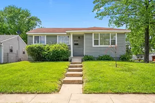 693 Maurine Dr, Columbus, OH 43228 - Photo 1