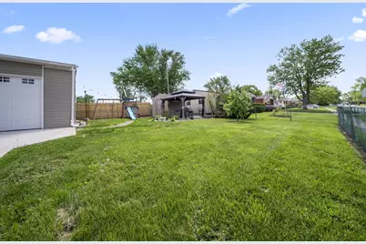 693 Maurine Drive, Columbus, OH 43228 - Photo 47