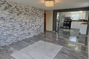 693 Maurine Dr, Columbus, OH 43228 - Photo 9