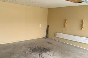 693 Maurine Dr, Columbus, OH 43228 - Photo 5