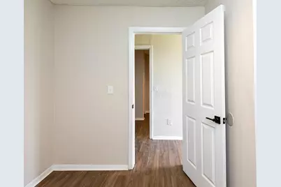 823 Bassett Avenue, Columbus, OH 43219 - Photo 13