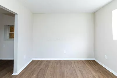 823 Bassett Avenue, Columbus, OH 43219 - Photo 5