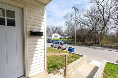 823 Bassett Avenue, Columbus, OH 43219 - Photo 3