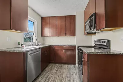 1033 E 22nd Avenue, Columbus, OH 43211 - Photo 5