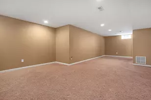 748 Loreto Ln, Blacklick, OH 43004 - Photo 29