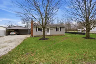 6774 Lewis Dr, Grove City, OH 43123 - Photo 3