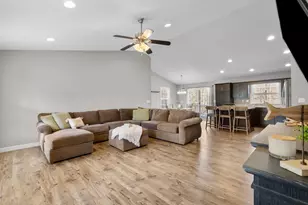 658 Crestrose Dr, Howard, OH 43028 - Photo 7